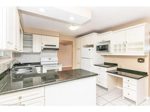 464 Hazel Street, Waterloo, ON - Indoor Photo Showing Kitchen With Double Sink