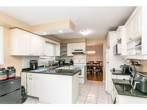 464 Hazel Street, Waterloo, ON - Indoor Photo Showing Kitchen