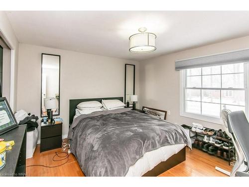 464 Hazel Street, Waterloo, ON - Indoor Photo Showing Bedroom