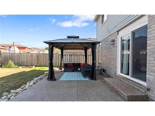 2 Santa Maria Drive, Cambridge, ON - Outdoor