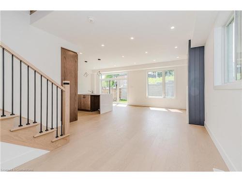 176 Forest Road, Cambridge, ON - Indoor Photo Showing Other Room