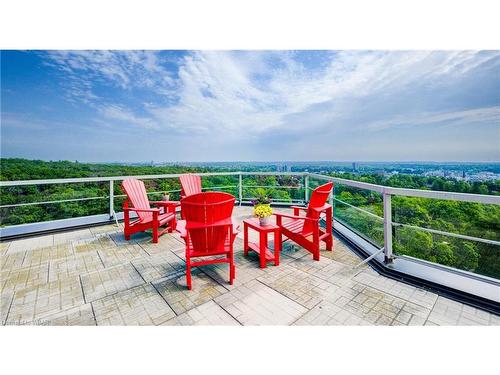 204-20 Berkley Road, Cambridge, ON - Outdoor With View