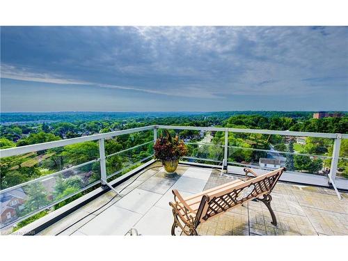 204-20 Berkley Road, Cambridge, ON - Outdoor With View