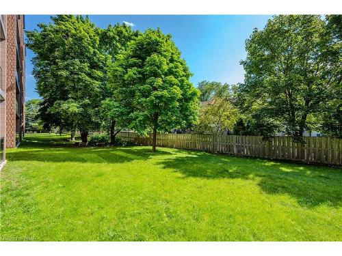 410-29 West Avenue, Kitchener, ON - Outdoor With Backyard