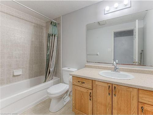 2 Max Becker Drive, Kitchener, ON - Indoor Photo Showing Bathroom