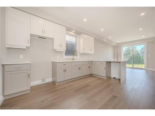 55 Country Club Estates Drive, Elmira, ON - Indoor Photo Showing Kitchen