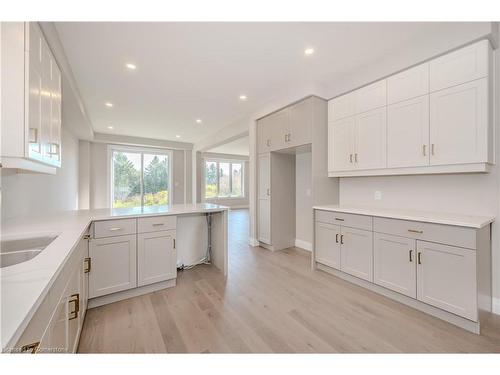 55 Country Club Estates Drive, Elmira, ON - Indoor Photo Showing Kitchen