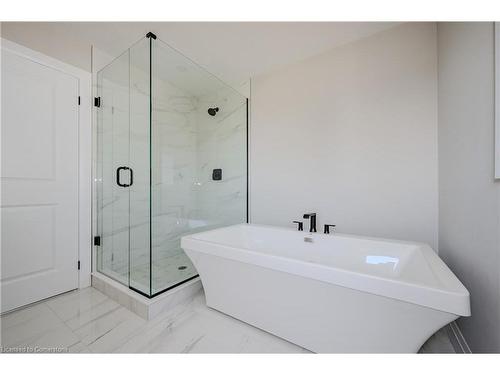 55 Country Club Estates Drive, Elmira, ON - Indoor Photo Showing Bathroom