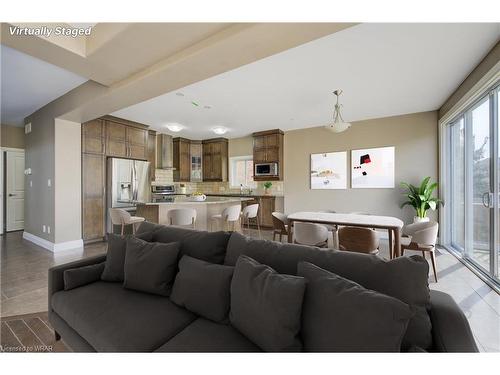 593 Pinery Trail, Waterloo, ON - Indoor Photo Showing Living Room