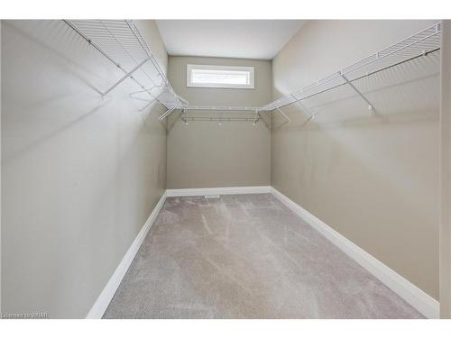 593 Pinery Trail, Waterloo, ON - Indoor With Storage