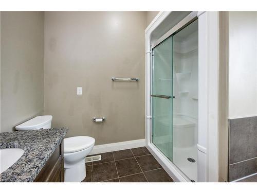 593 Pinery Trail, Waterloo, ON - Indoor Photo Showing Bathroom