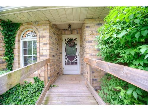 551 Hallmark Drive, Waterloo, ON - Outdoor