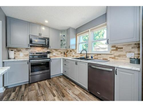 24 Edmonton Drive, Guelph, ON - Indoor Photo Showing Kitchen With Double Sink