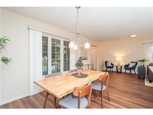 110 Ethel Road, Waterloo, ON - Indoor Photo Showing Dining Room