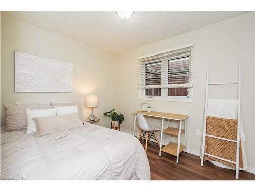 110 Ethel Road, Waterloo, ON - Indoor Photo Showing Bedroom