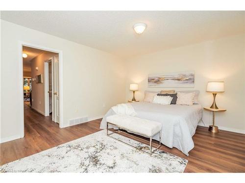 110 Ethel Road, Waterloo, ON - Indoor Photo Showing Bedroom