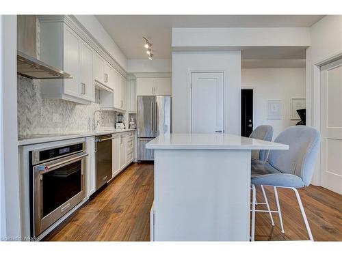 1104-155 Caroline Street S, Waterloo, ON - Indoor Photo Showing Kitchen With Stainless Steel Kitchen With Upgraded Kitchen