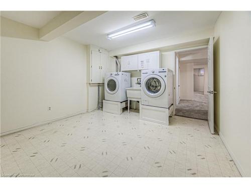 D-144 Wood Street, Brantford, ON - Indoor Photo Showing Laundry Room