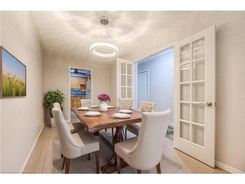 D-144 Wood Street, Brantford, ON - Indoor Photo Showing Dining Room