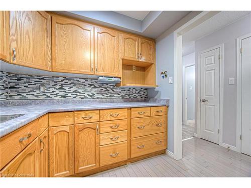 D-144 Wood Street, Brantford, ON - Indoor Photo Showing Kitchen