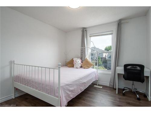 669 Star Flower Avenue, Waterloo, ON - Indoor Photo Showing Bedroom