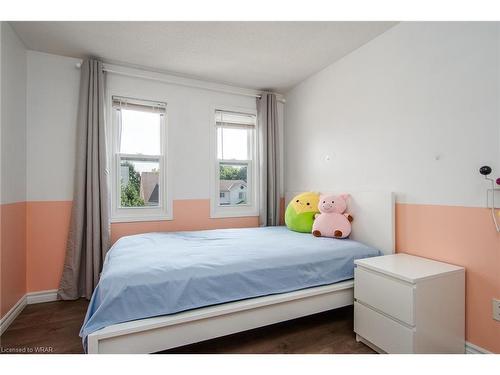 669 Star Flower Avenue, Waterloo, ON - Indoor Photo Showing Bedroom