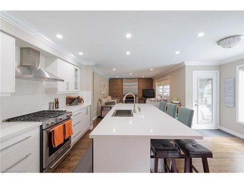 19 Melran Drive, Cambridge, ON - Indoor Photo Showing Kitchen With Upgraded Kitchen