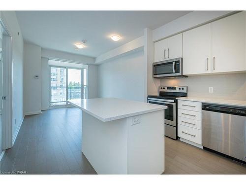 504-155 Caroline Street S, Waterloo, ON - Indoor Photo Showing Kitchen