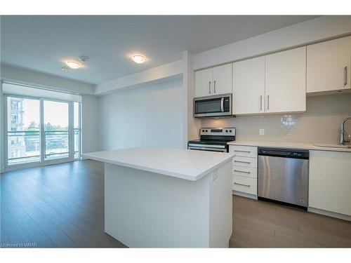 504-155 Caroline Street S, Waterloo, ON - Indoor Photo Showing Kitchen