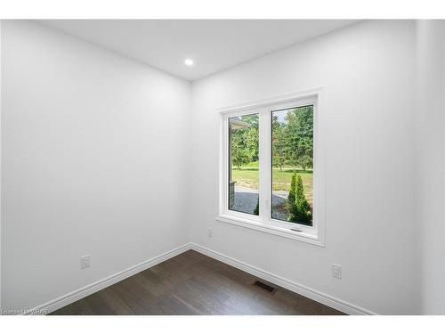 3299 Snider Road, Port Colborne, ON - Indoor Photo Showing Other Room