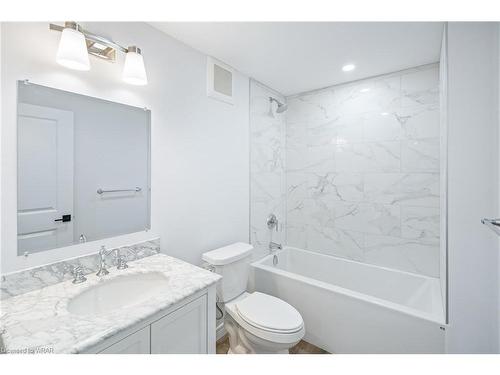 3299 Snider Road, Port Colborne, ON - Indoor Photo Showing Bathroom