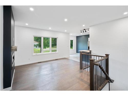 3299 Snider Road, Port Colborne, ON - Indoor Photo Showing Other Room