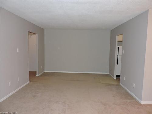 108-1100 Courtland Avenue E, Kitchener, ON - Indoor Photo Showing Other Room