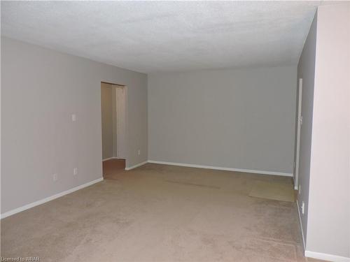 108-1100 Courtland Avenue E, Kitchener, ON - Indoor Photo Showing Other Room