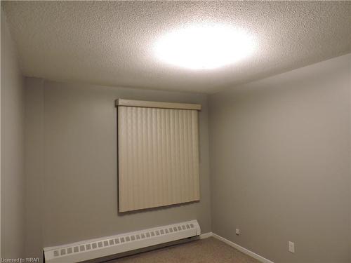 108-1100 Courtland Avenue E, Kitchener, ON - Indoor Photo Showing Other Room