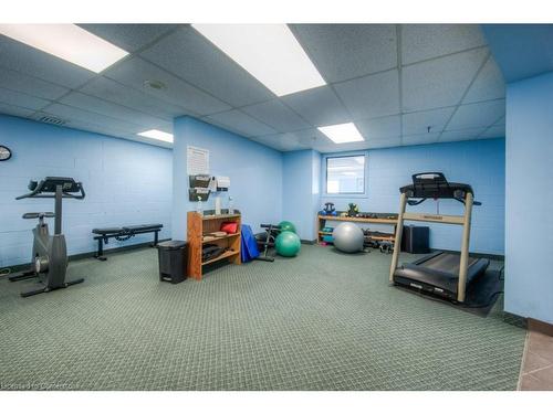 407-237 King Street W, Cambridge, ON - Indoor Photo Showing Gym Room