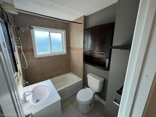 101 Rossford Crescent, Kitchener, ON - Indoor Photo Showing Bathroom