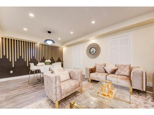 155 Gravel Ridge Trail Nw, Kitchener, ON - Indoor Photo Showing Living Room