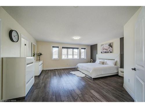 155 Gravel Ridge Trail Nw, Kitchener, ON - Indoor Photo Showing Bedroom