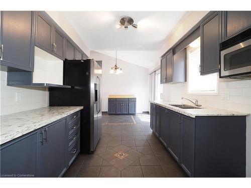 33 Hilltop Drive, Ayr, ON - Indoor Photo Showing Kitchen With Double Sink