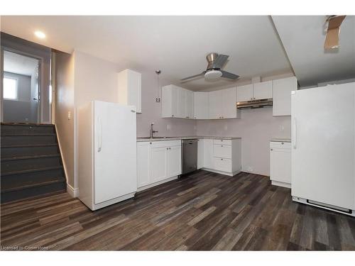 33 Hilltop Drive, Ayr, ON - Indoor Photo Showing Kitchen