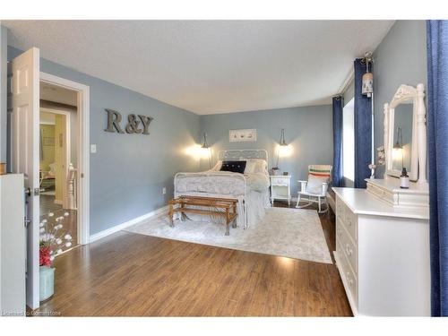 51-20 Paulander Drive, Kitchener, ON - Indoor Photo Showing Bedroom