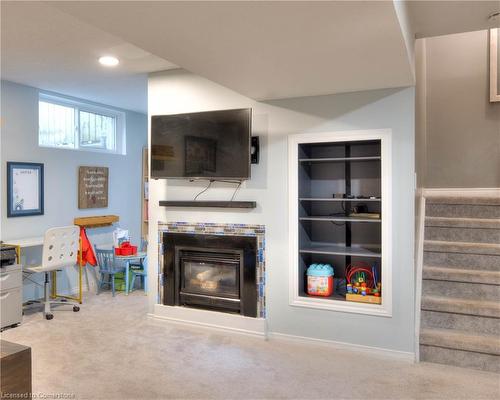 51-20 Paulander Drive, Kitchener, ON - Indoor With Fireplace