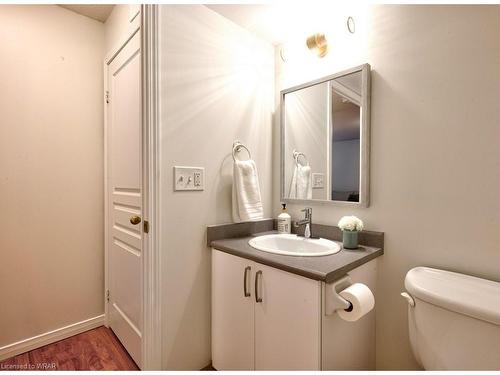 309-2565 Erin Centre Boulevard, Mississauga, ON - Indoor Photo Showing Bathroom