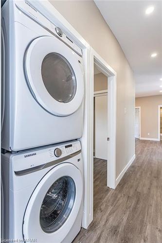 1-279 William Street, London, ON - Indoor Photo Showing Laundry Room