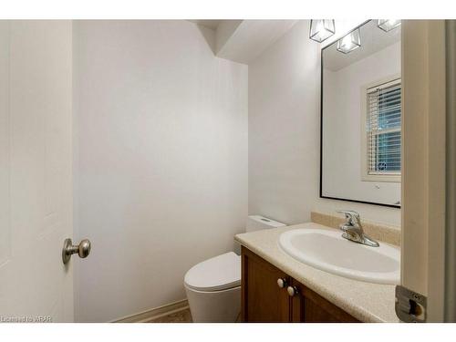 43 Frankfurt Street, Kitchener, ON - Indoor Photo Showing Bathroom