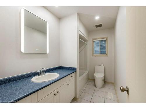 43 Frankfurt Street, Kitchener, ON - Indoor Photo Showing Bathroom