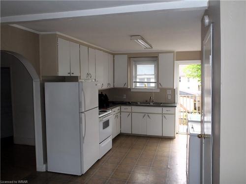 168 Harvey Street, Chatham, ON - Indoor Photo Showing Kitchen With Double Sink