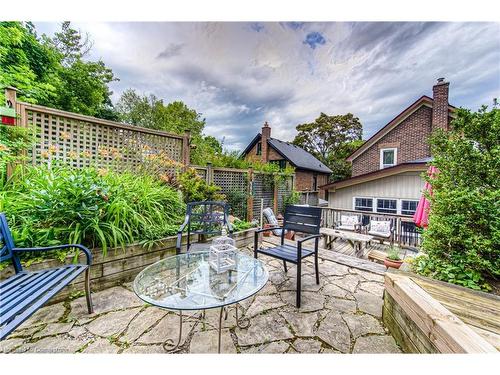 31 Chestnut Street, Kitchener, ON - Outdoor With Deck Patio Veranda