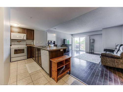 414-505 Margaret Street, Cambridge, ON - Indoor Photo Showing Kitchen